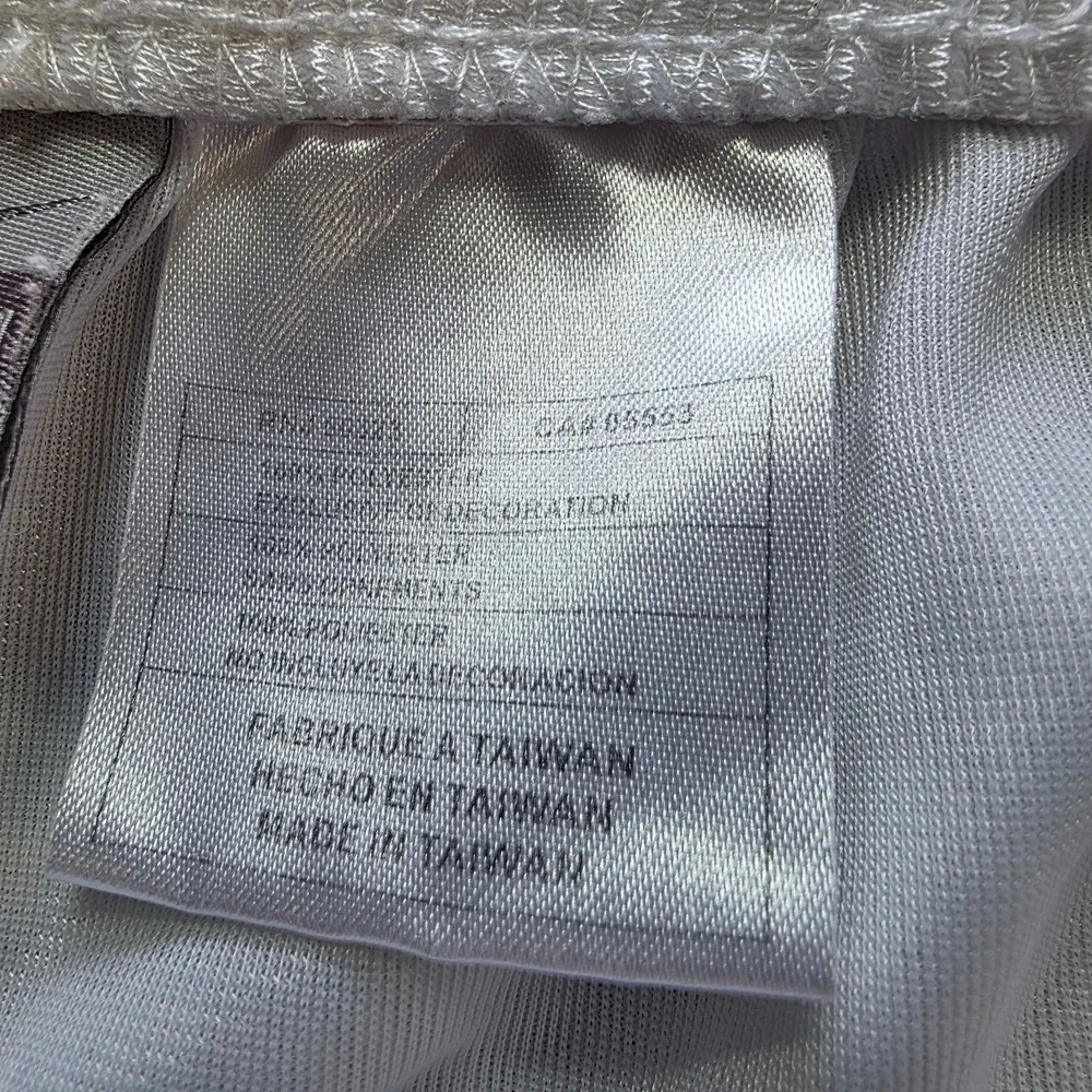 Nike Athletic Shorts Boys Large 14/16 White Light Weight